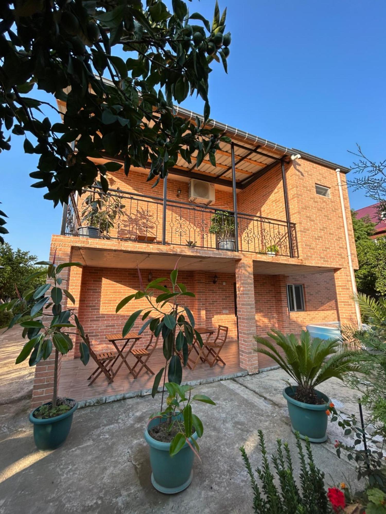 Greenview Guesthouse Batumi Exterior foto