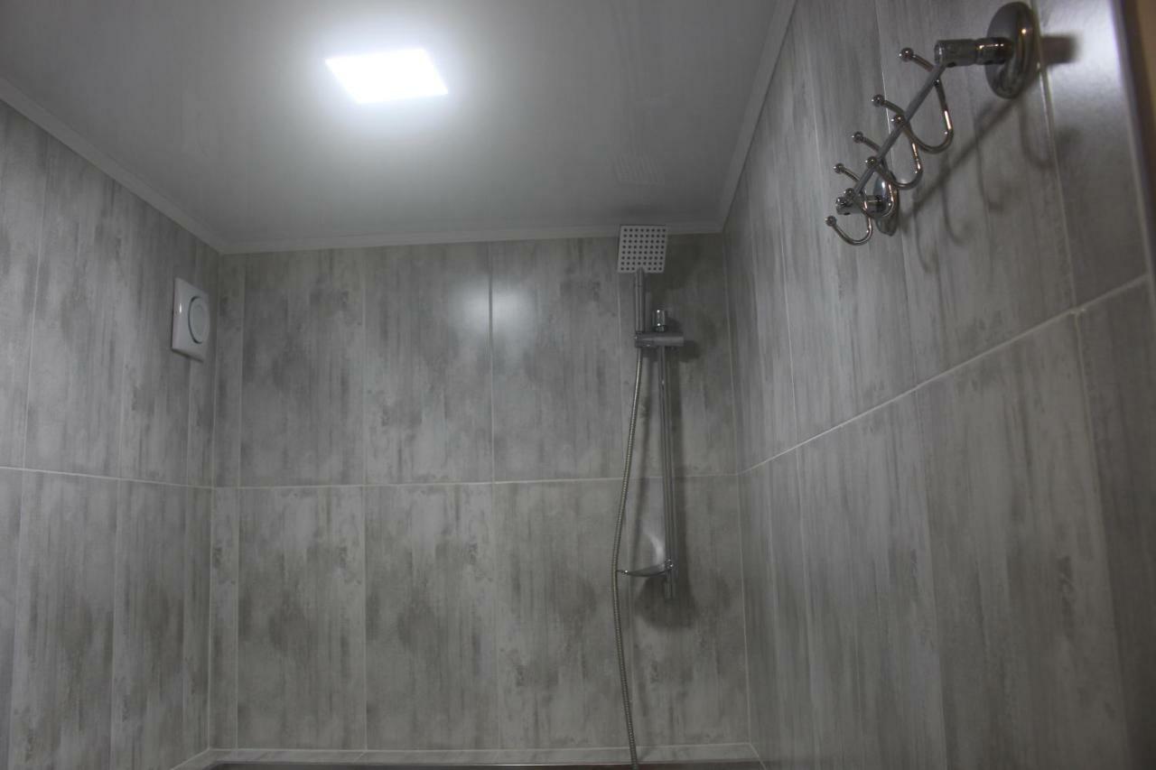 Greenview Guesthouse Batumi Exterior foto