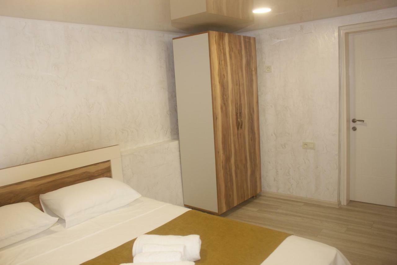 Greenview Guesthouse Batumi Exterior foto