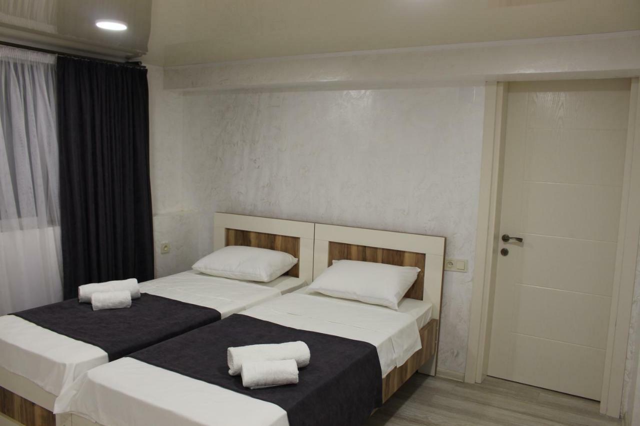 Greenview Guesthouse Batumi Exterior foto