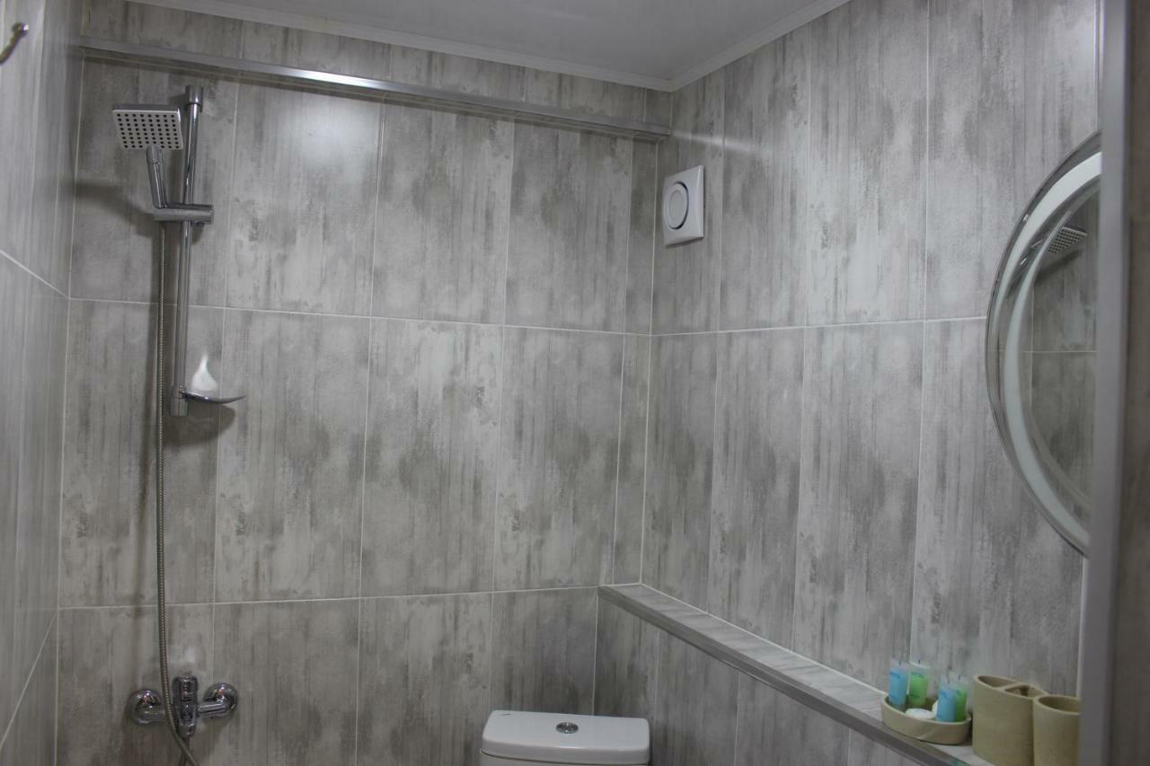 Greenview Guesthouse Batumi Exterior foto