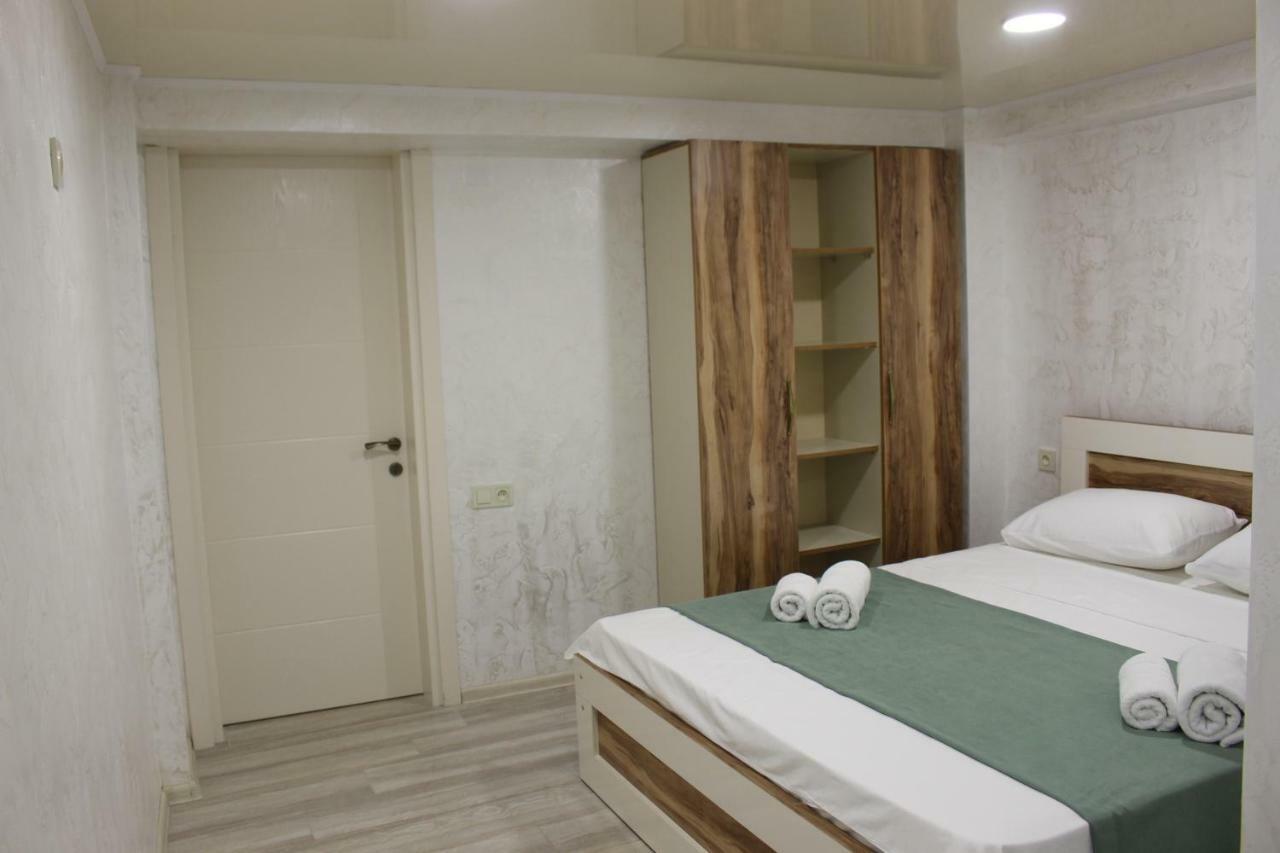 Greenview Guesthouse Batumi Exterior foto