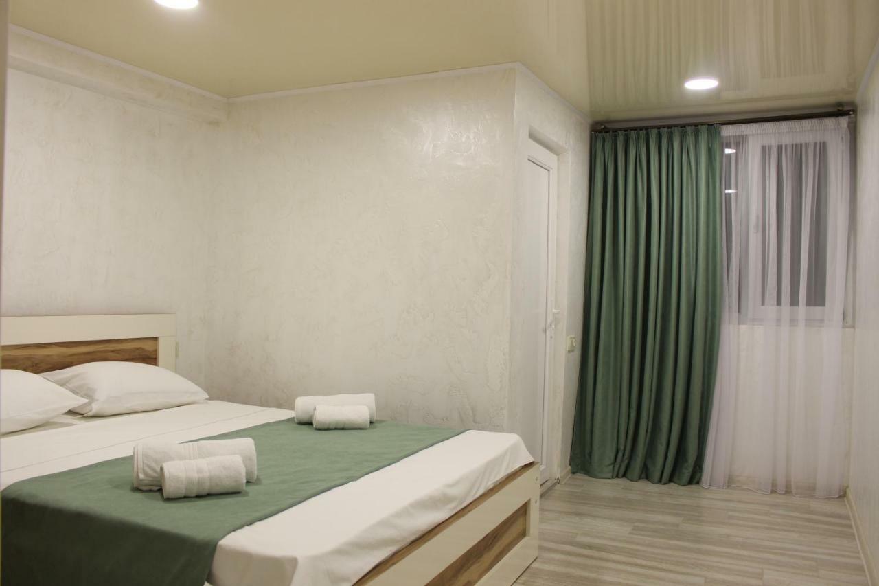 Greenview Guesthouse Batumi Exterior foto